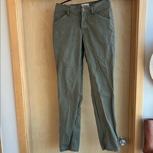 Taylor Stitch Camp Pant in Olive